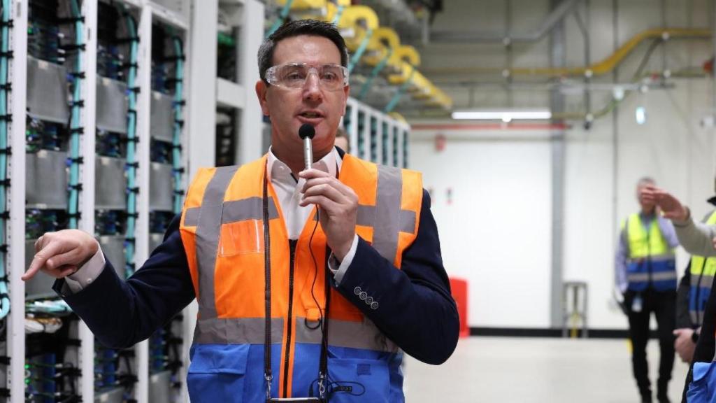 Eion Doherty, durante la visita al centro de datos de Microsoft en Dublín del pasado 18 de febrero.
