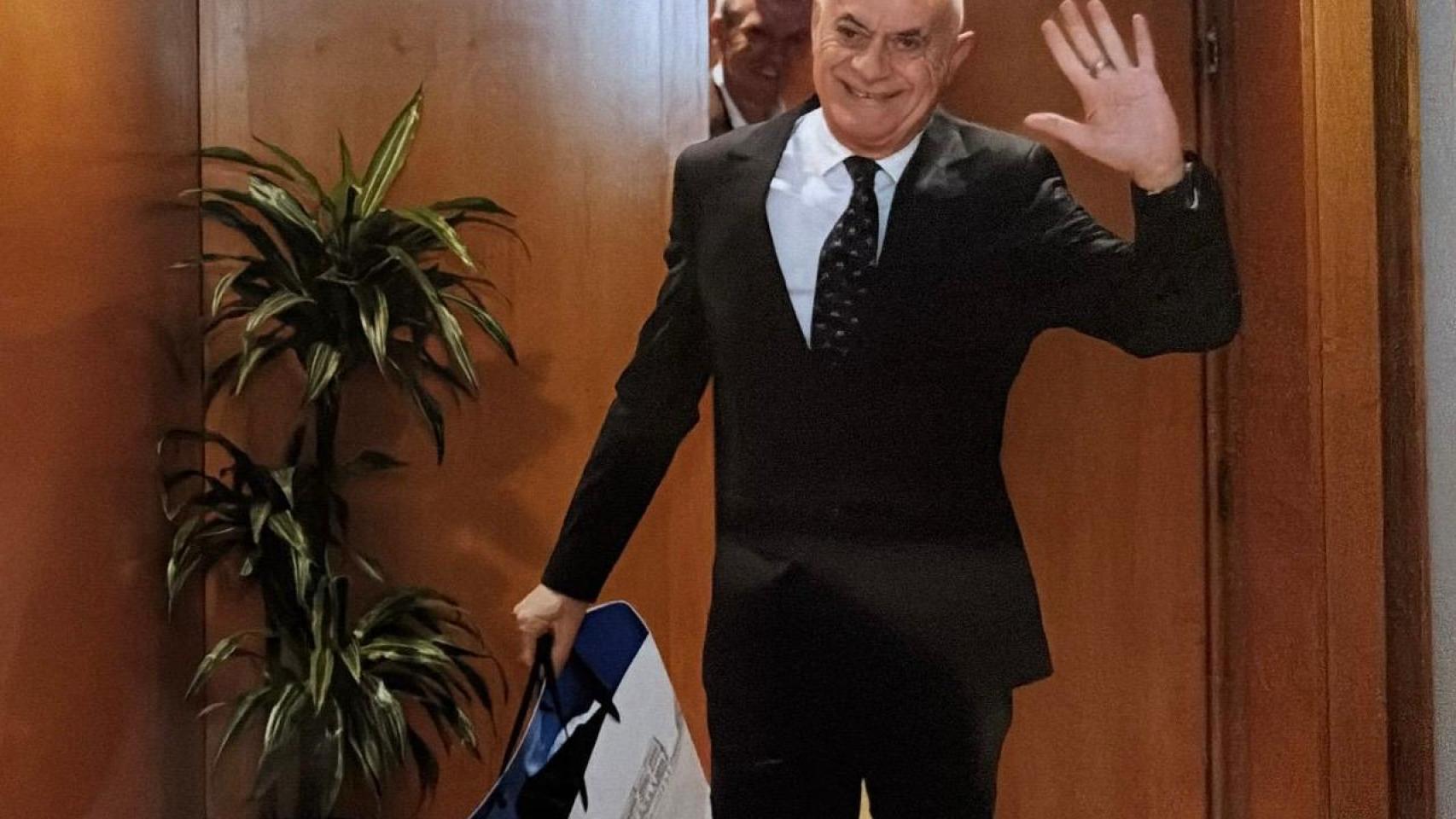 Tras 42 años acompañando a los presidentes de Galicia, José Antonio se jubila: Los últimos años fueron los mejores