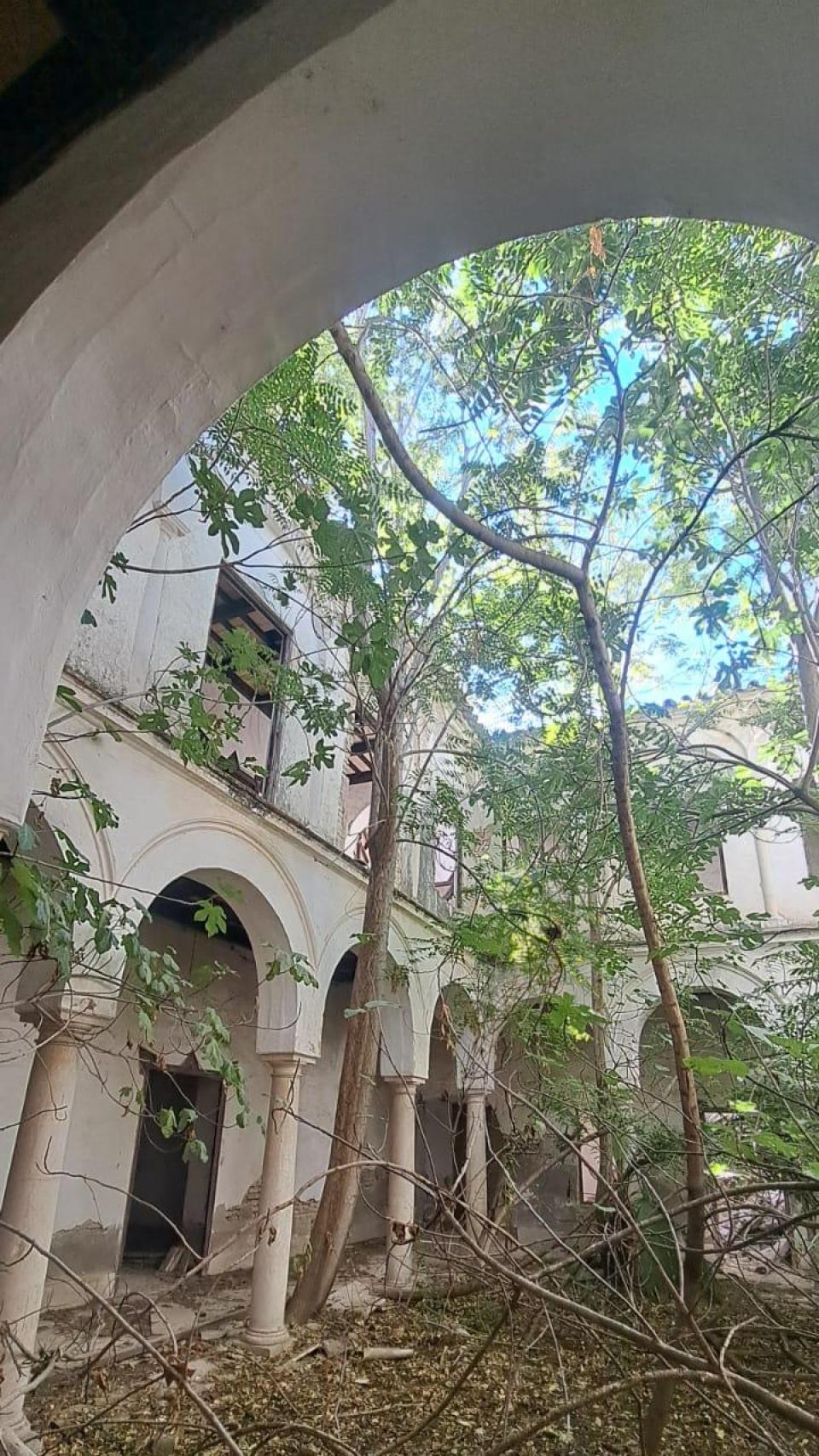Imagen de una casa sin restaurar.