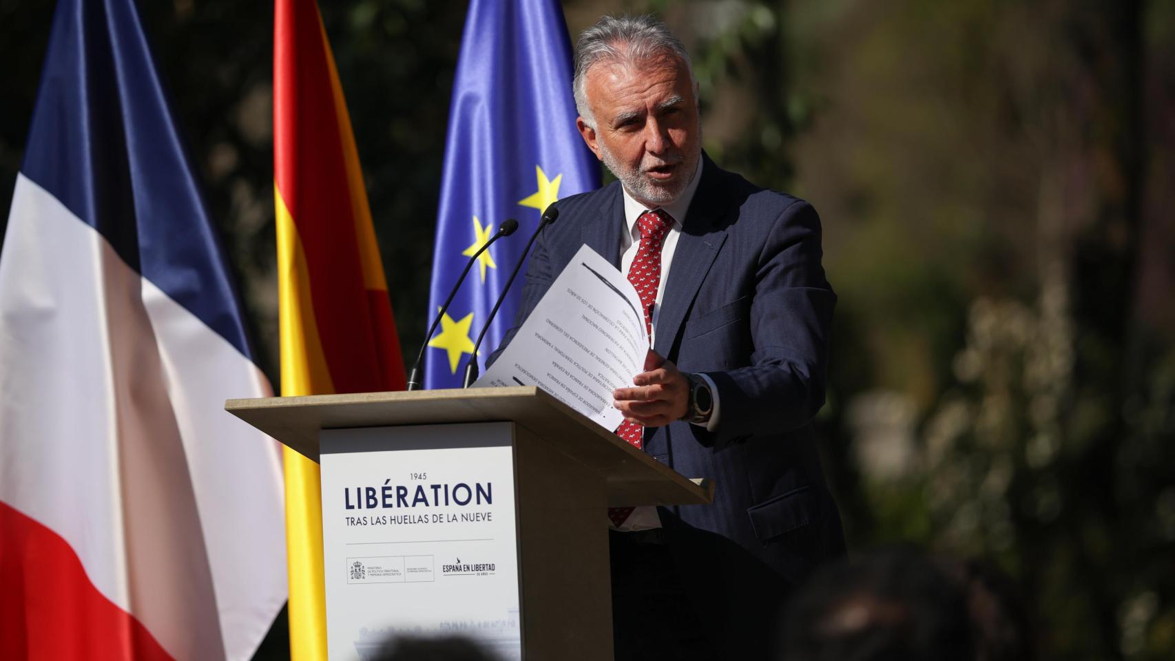 El ministro de Política Territorial y Memoria Democrática, Ángel Víctor Torres, durante la inauguración de la exposición ‘Libération. París 1944. Españoles, exilio y resistencia’, ayer, jueves, en el Palacio Real.