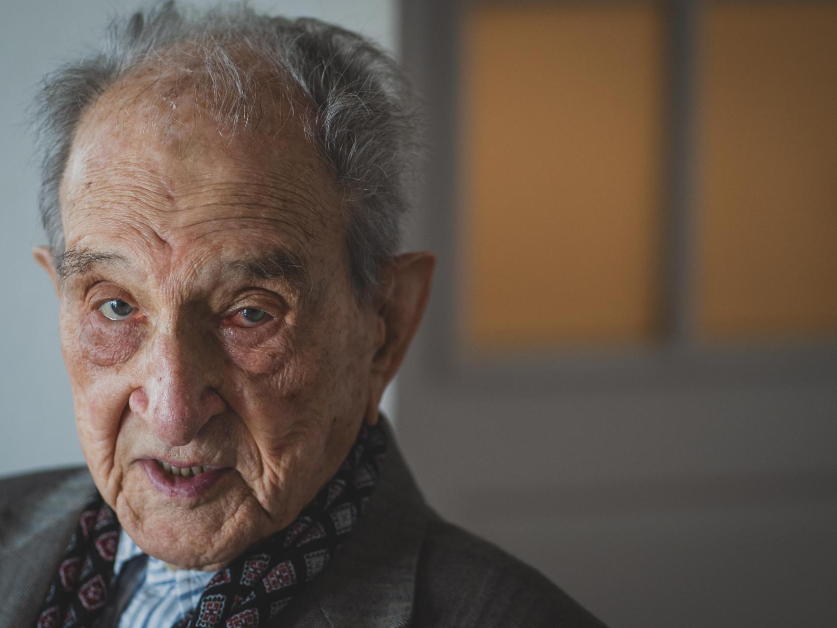 Nicolás Sánchez Albornoz, historiador y protagonista de la mítica fuga de Cuelgamuros.