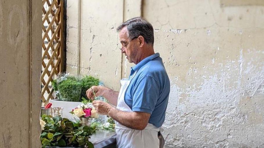El chef Bernard Pacaud, al frente del restaurante durante cuarenta años, antes de cederle el relevo a Shintaro Awa.
