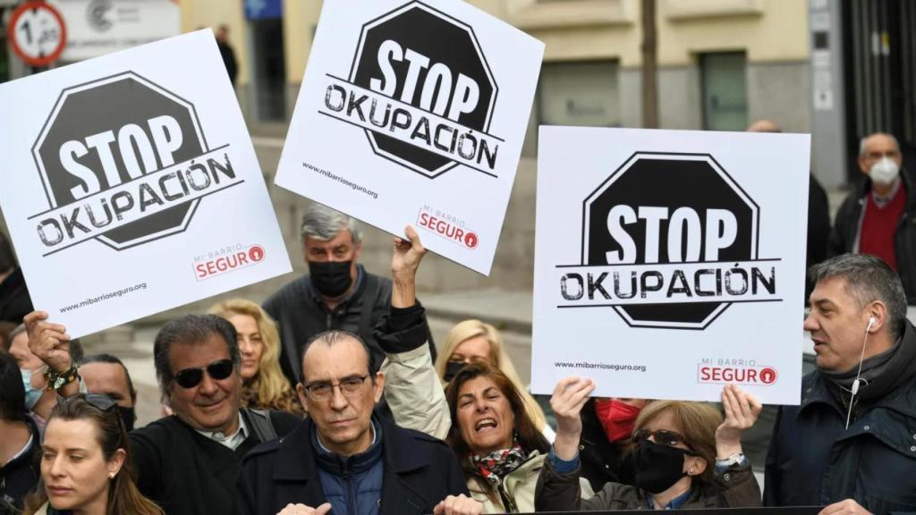 Manifestación al grito de 'Stop Okupación' convocada por la Plataforma Afectados Ocupación.