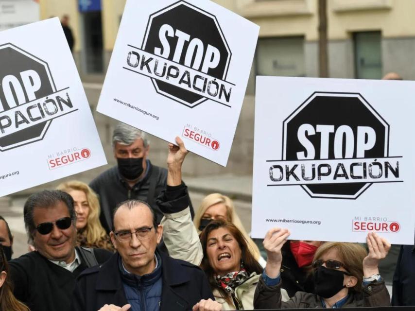 Manifestación al grito de 'Stop Okupación' convocada por la Plataforma Afectados Ocupación.