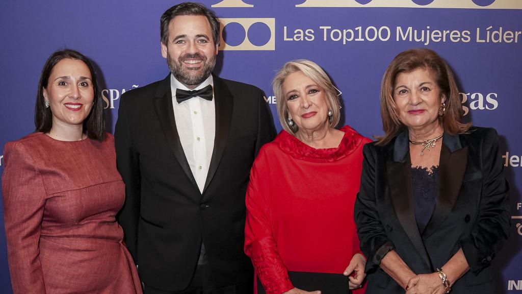 Alejandra Hernández, portavoz del PP de Castilla-La Mancha; Paco Núñez, presidente del PP CLM; Esther Esteban, presidenta ejecutiva de EL ESPAÑOL CLM y Carmen Amores, director general de CMMedia.