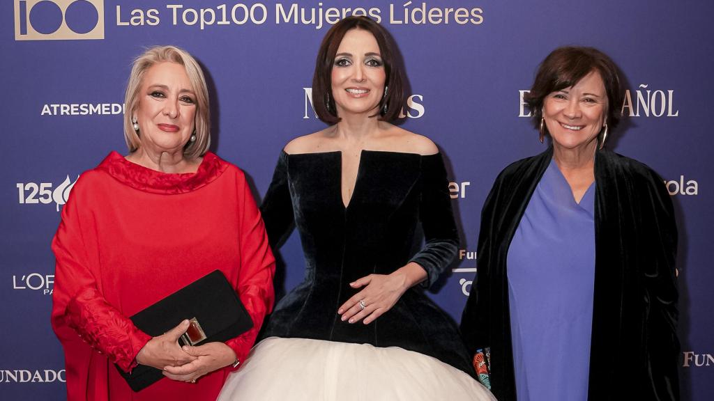 La presidenta ejecutiva de EL ESPAÑOL CLM, Esther Esteban; la vicepresidenta ejecutiva de EL ESPAÑOL, Cruz Sánchez de Lara y la periodista Nativel Preciado.