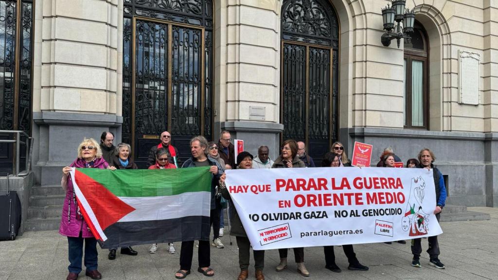 Concentración contra la guerra.
