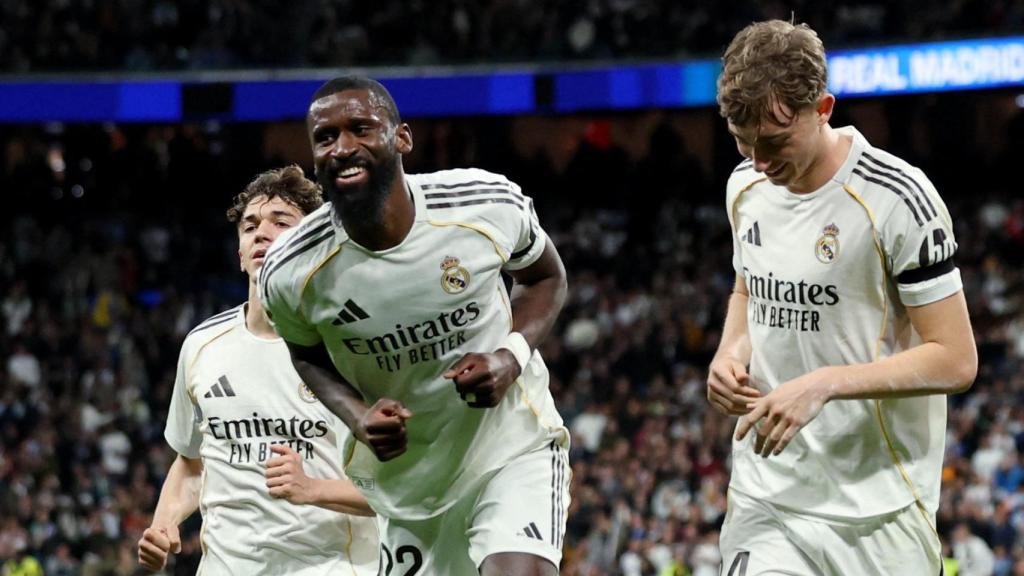 Rüdiger celebra su gol contra el Elche.