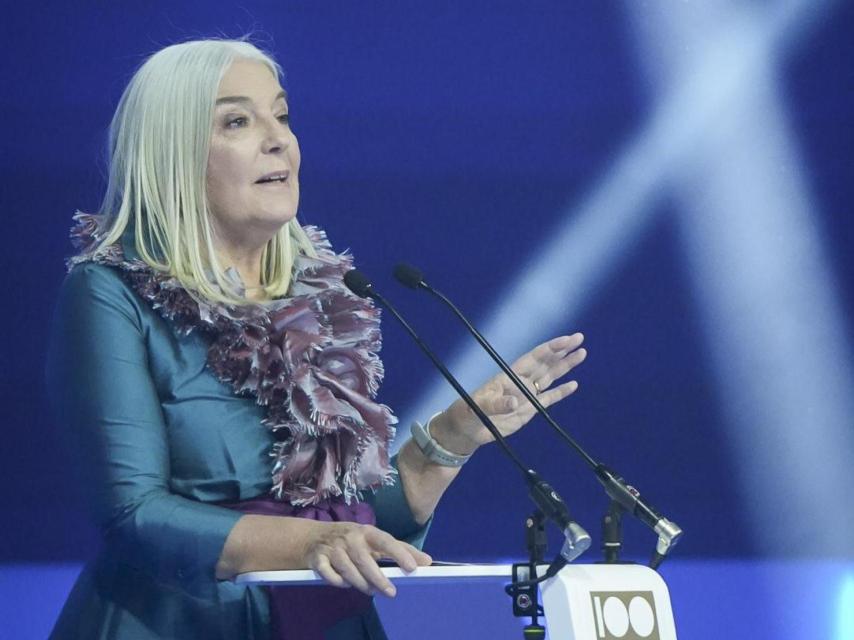 Mercedes Wullich, fundadora de 'Las Top 100', durante su discurso.