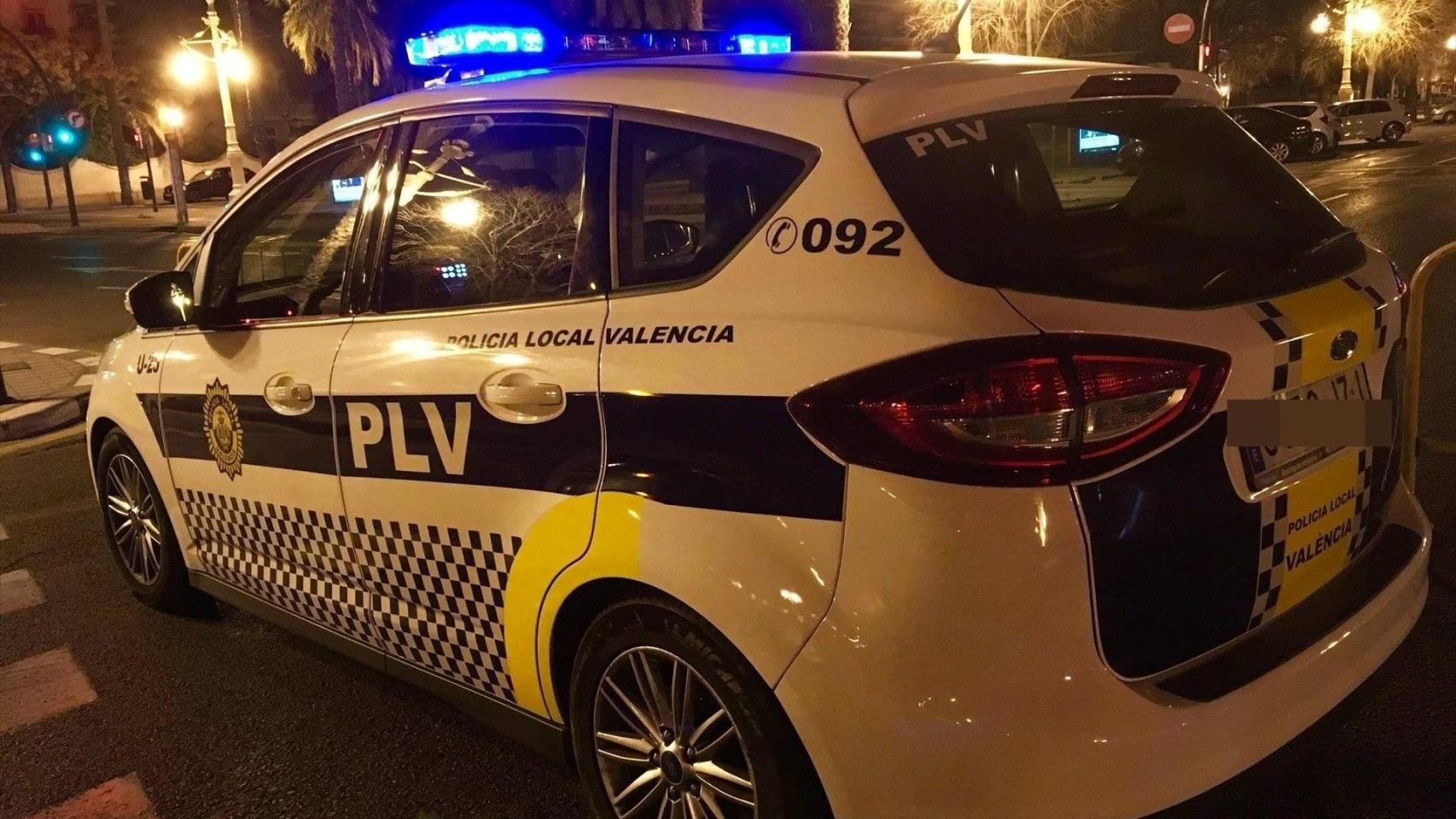 Imagen de archivo de un coche de la Policía Local. EE