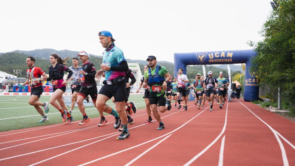 Diferentes participantes de ELIS El Valle Trail