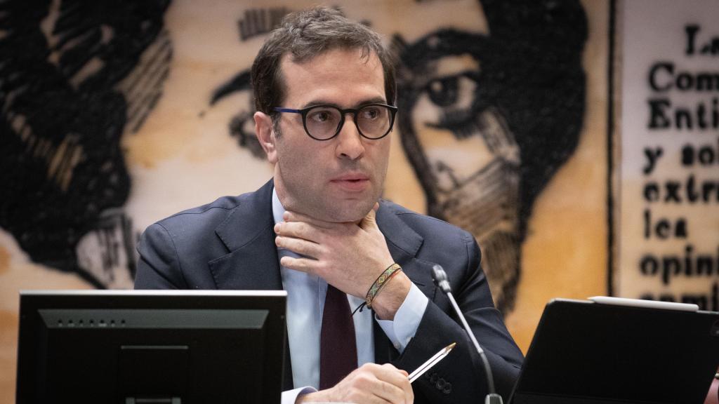 El Ministro de Economía, Comercio y Empresa, Carlos Cuerpo, comparece ante la Comisión de Economía, Comercio y Empresa.