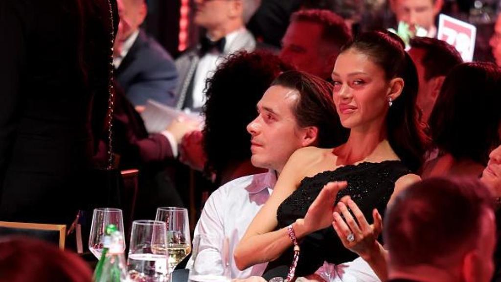 La pareja en la fiesta de Elton John.