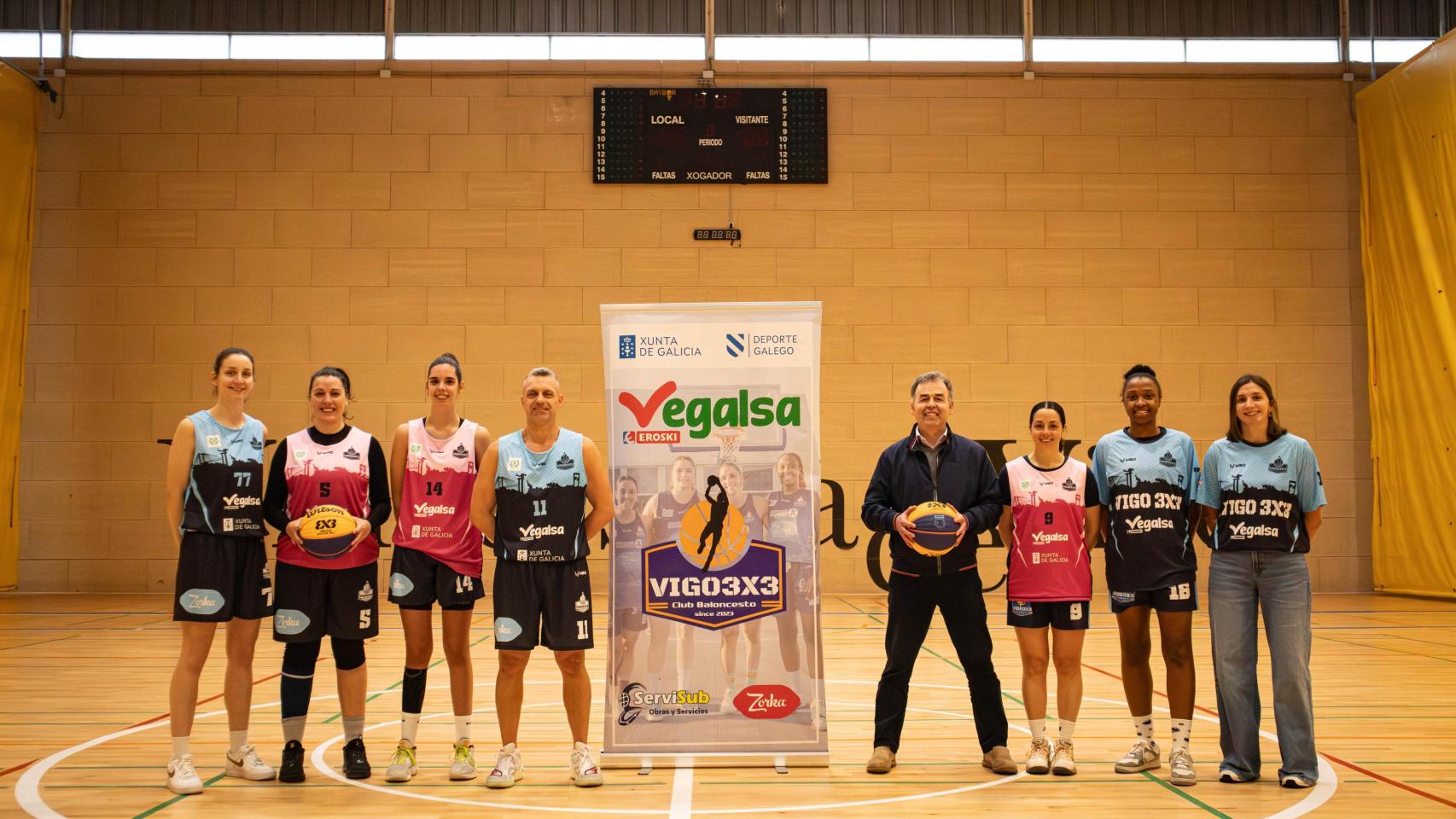 Vegalsa-Eroski renueva su colaboración con el o C.B. Vigo 3x3