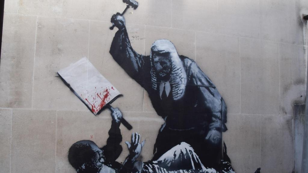 Uno de los últimos trabajos de Banksy, realizado en los Tribunales Reales de Justicia de Londres. Foto:  Vuk Valcic / ZUMA Press Wire / dpa