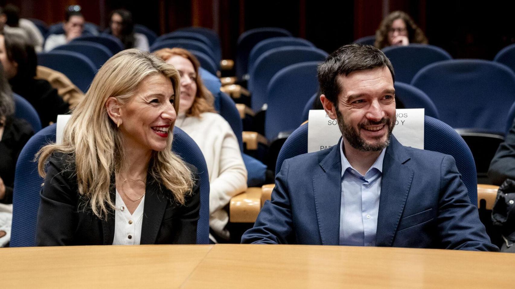 Yolanda Díaz, ministra de Trabajo y Economía Social, junto a Pablo Bustinduy, ministro de Derechos Sociales, Consumo y Agenda 2030.
