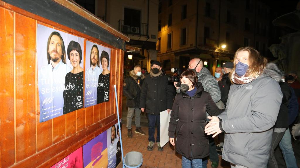 Pegada de carteles de Unidas Podemos en Valladolid en 2022