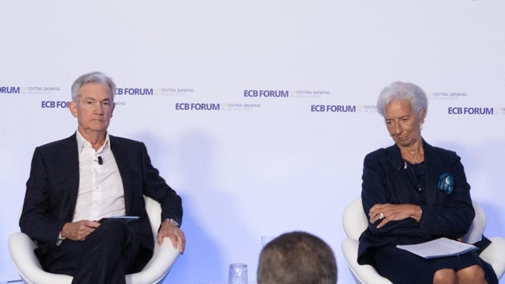 Jerome Powell, presidente de la Fed y Christine Lagarde, presidenta del BCE.