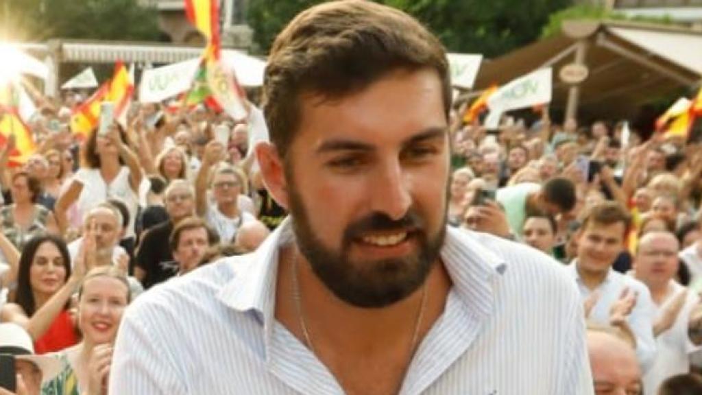 Santiago Abascal y José Ángel Antelo, en Murcia, durante un acto de partido de Vox.
