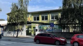 Muere en A Coruña un operario que trabajaba en la cubierta del IES Agra del Orzán