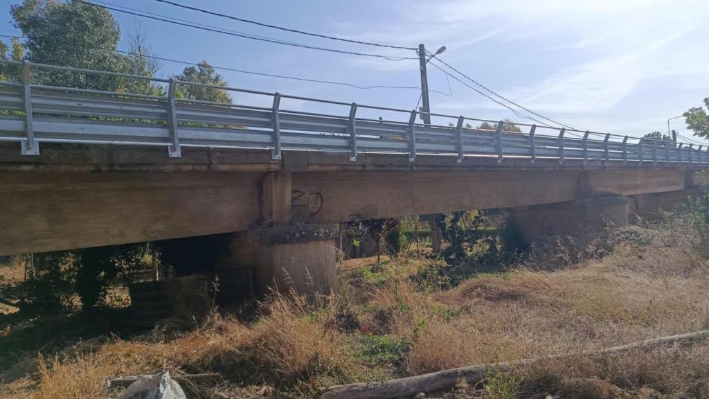 El puente sobre el río Eria en Villaferrueña