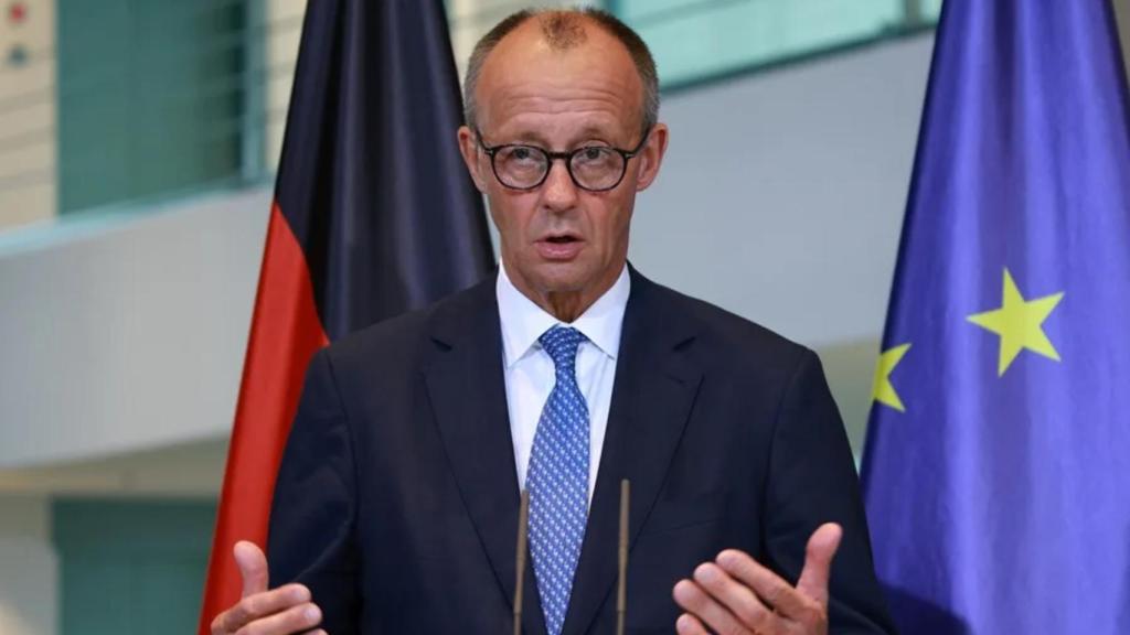 El canciller alemán Friedrich Merz durante una reunión con representantes del sector económico en la Cancillería de Berlín, Alemania.