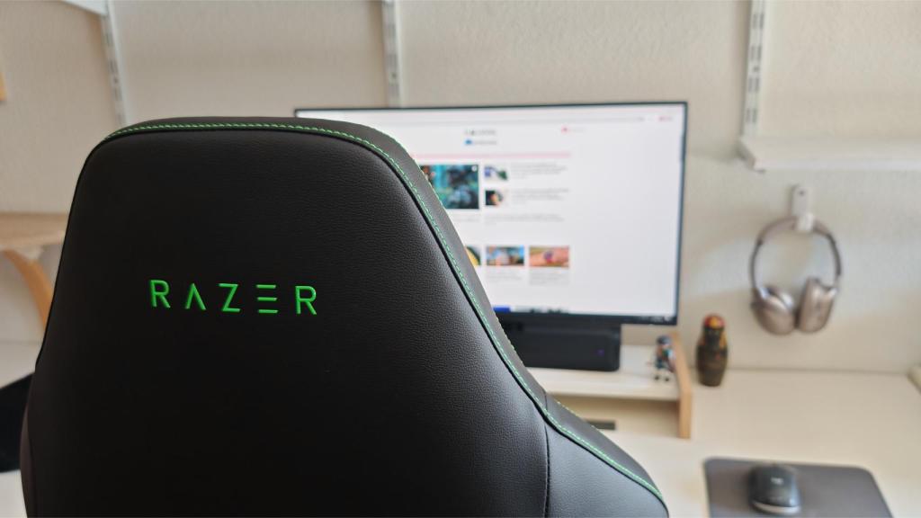 El logo y los colores de Razer están muy presentes en la Iskur V2 NewGen.
