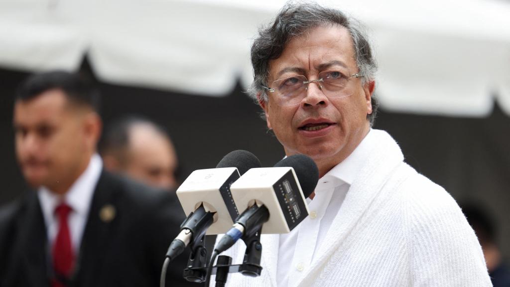 Gustavo Petro este domingo tras votar en las elecciones de Colombia.