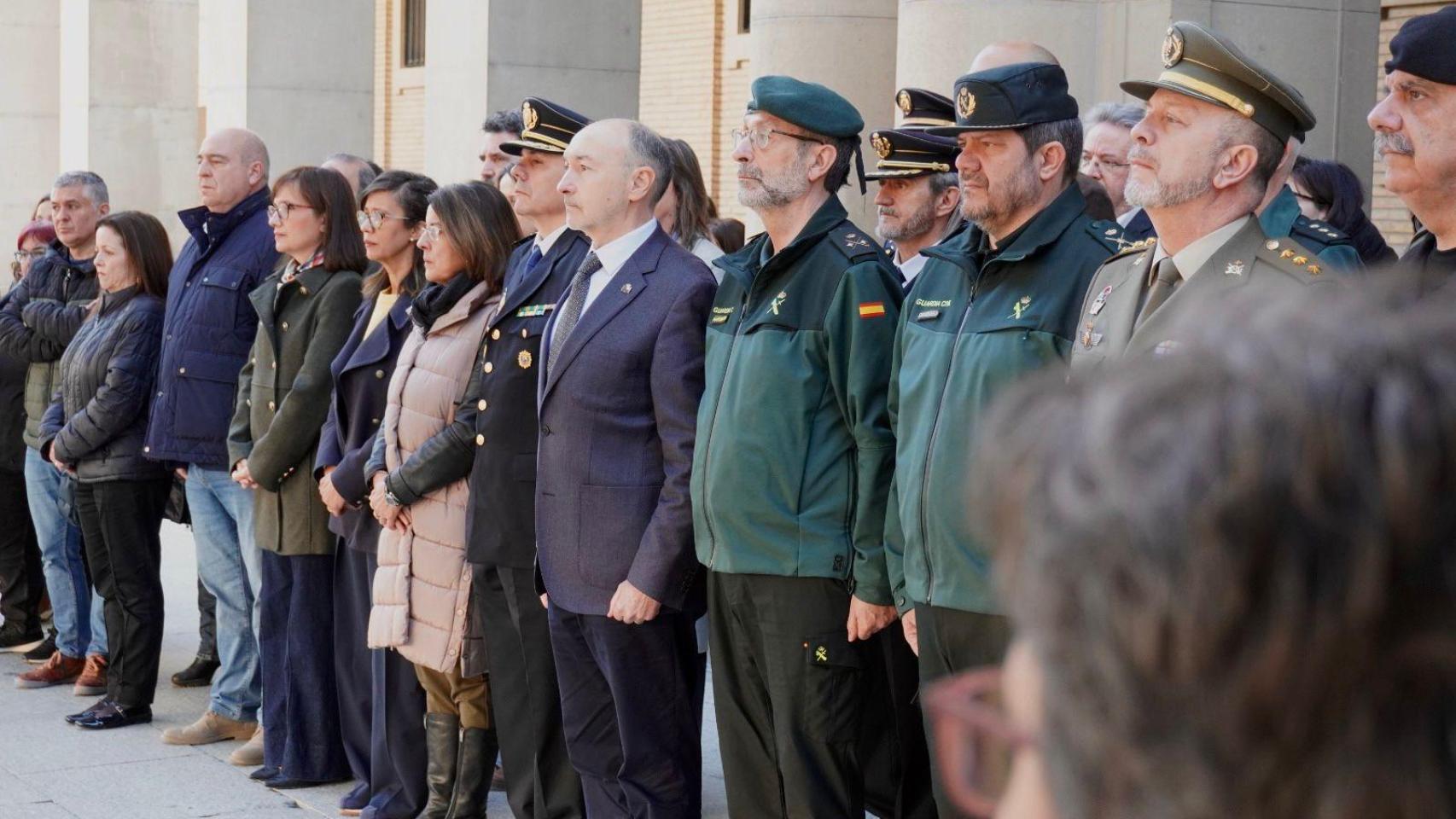 Minuto de silencio por el asesinato machista de María Paloma