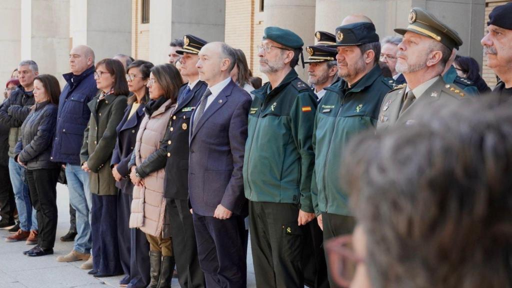 Minuto de silencio por el asesinato machista de María Paloma