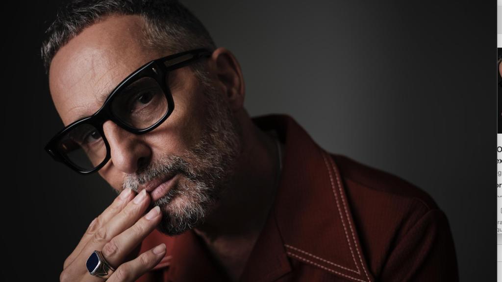 Jorge Drexler nos recibe para hablar de Taracá, su último álbum, y sobre amor y baile y pensamiento.