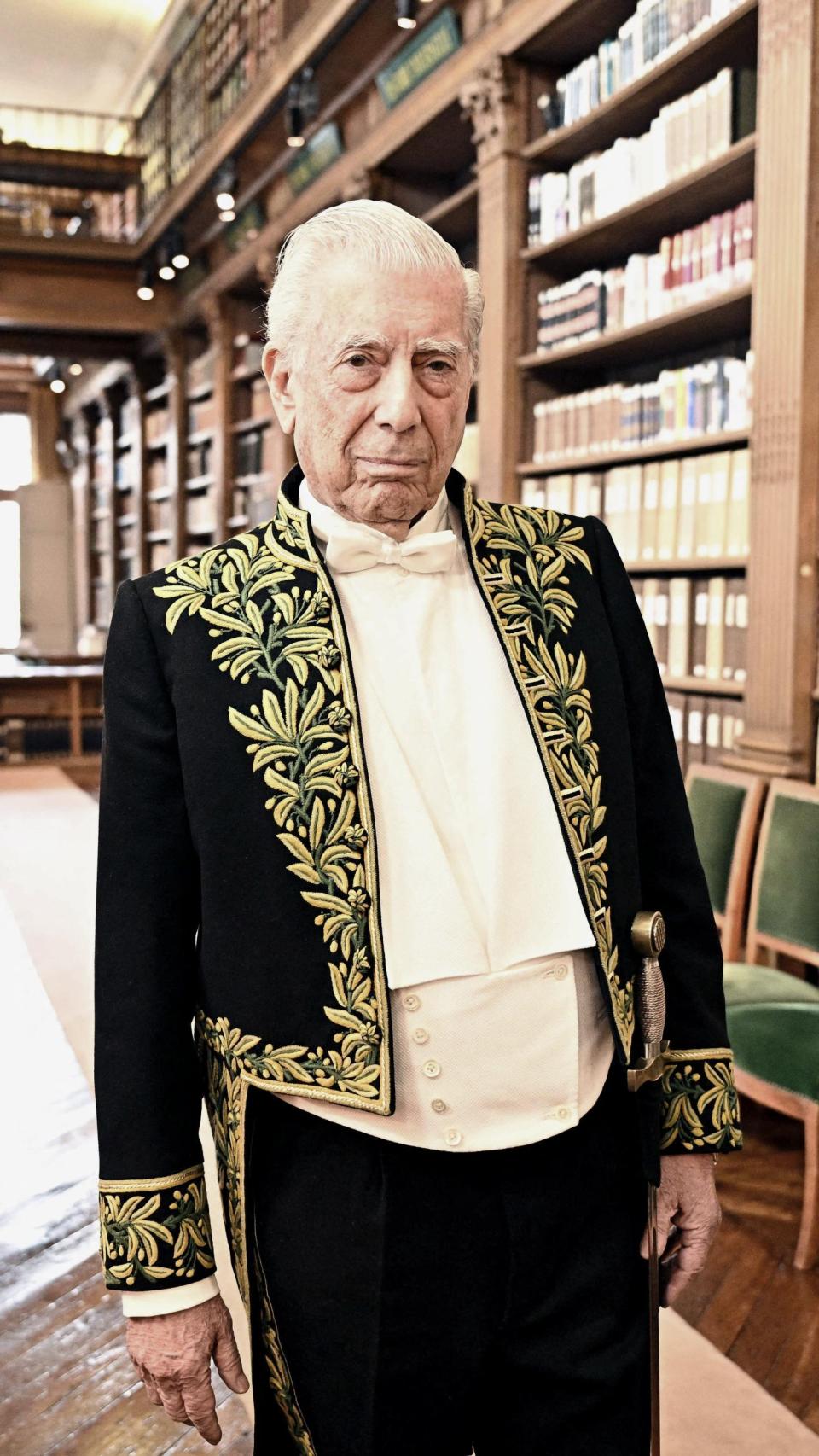Mario Vargas Llosa, el día que ingresó en la Academia Francesa.