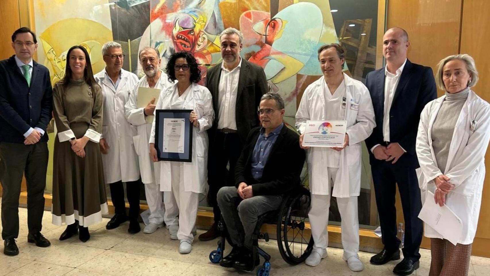 La Unidad de Lesionados Medulares del CHUAC, en A Coruña, recibe un reconocimiento por su atención