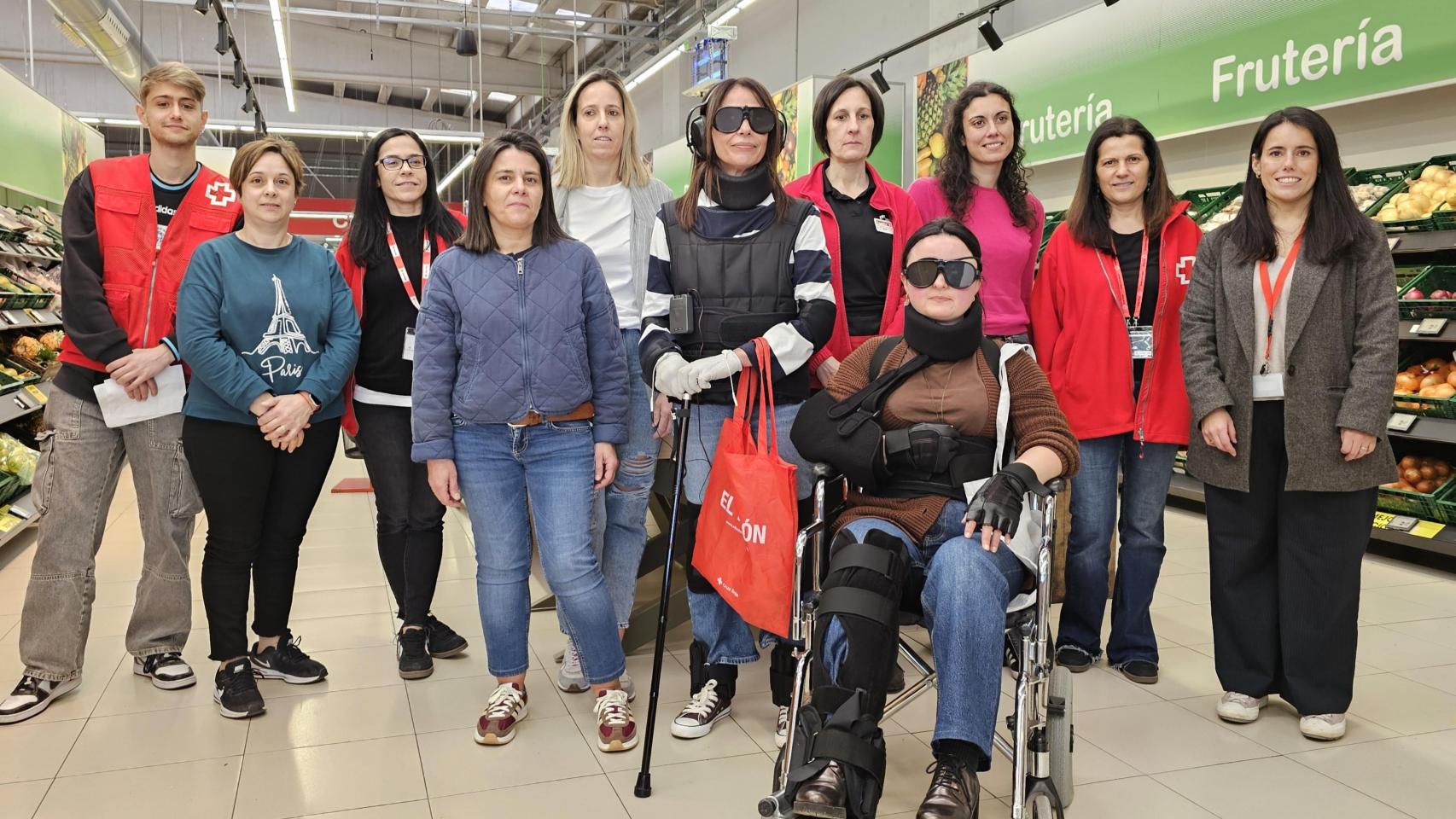 Taller de supermercados inclusivos para las personas mayores de Vegalsa-Eroski y Cruz Roja.