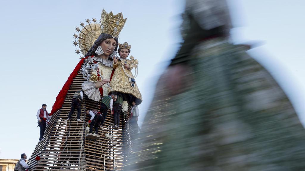 Vista de la Virgen de los Desamparados. EFE/Ana Escobar