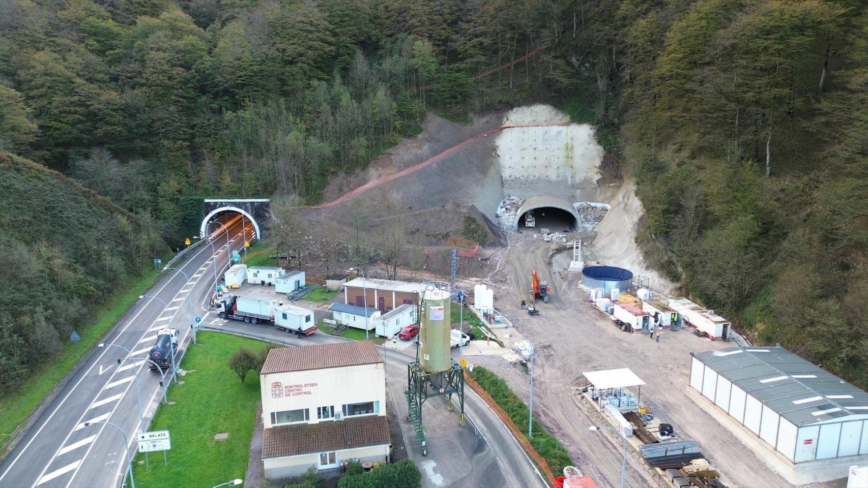 Las obras del túnel de Belate, que están bajo sospecha por la Unidad Central Operativa (UCO) de la Guardia Civil.