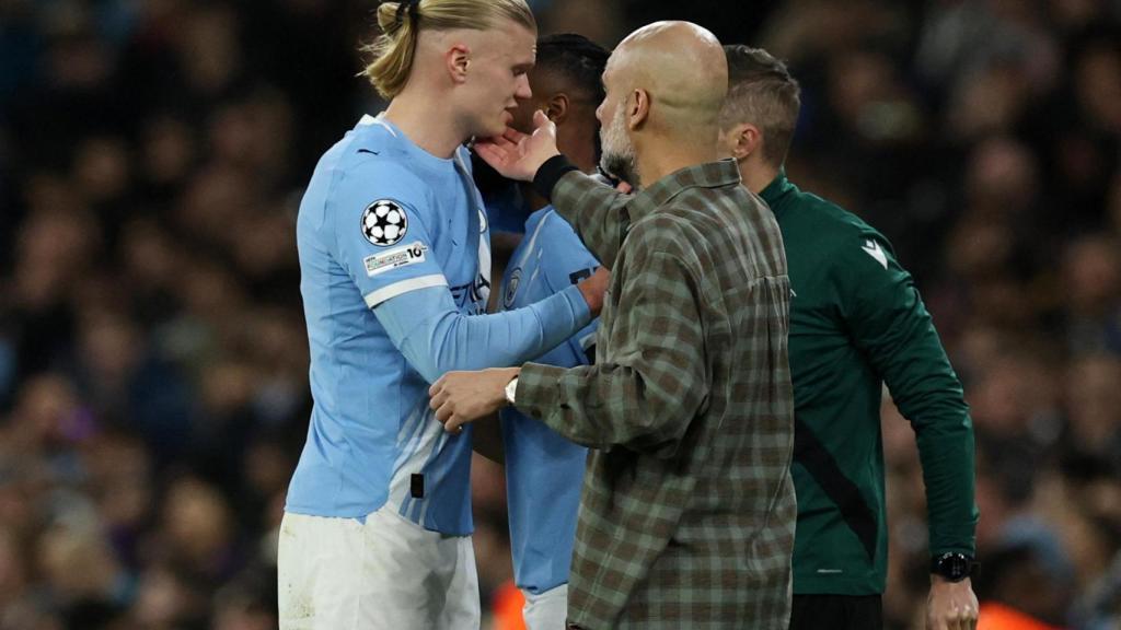 Haaland, sustituido por Guardiola.