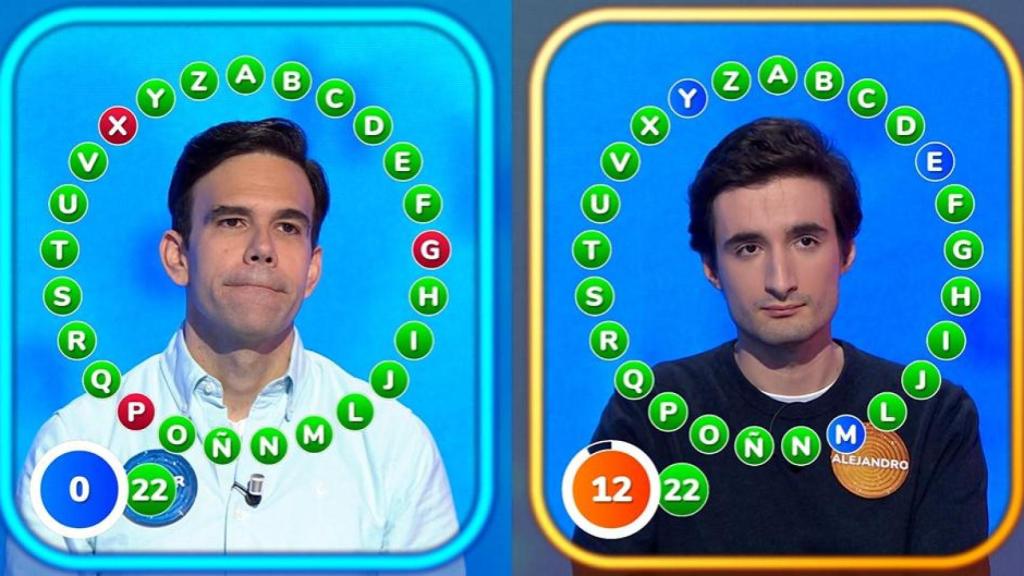 Alejandro y Javier en uno de los donuts de 'Pasapalabra'.