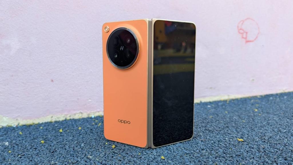 El Oppo Find N6.