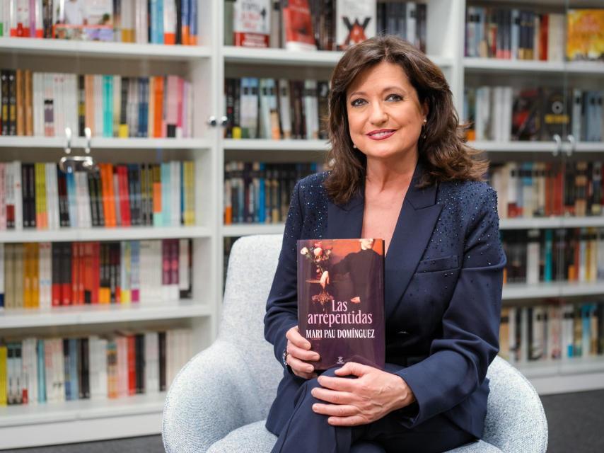 La escritora, con su nueva novela.