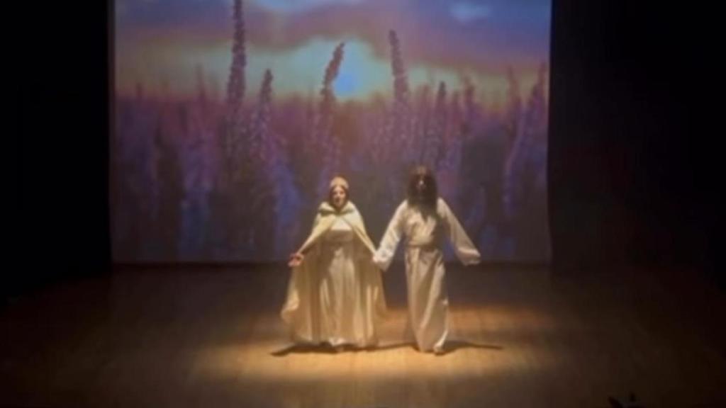 'El sí que cambio el mundo' en escena.