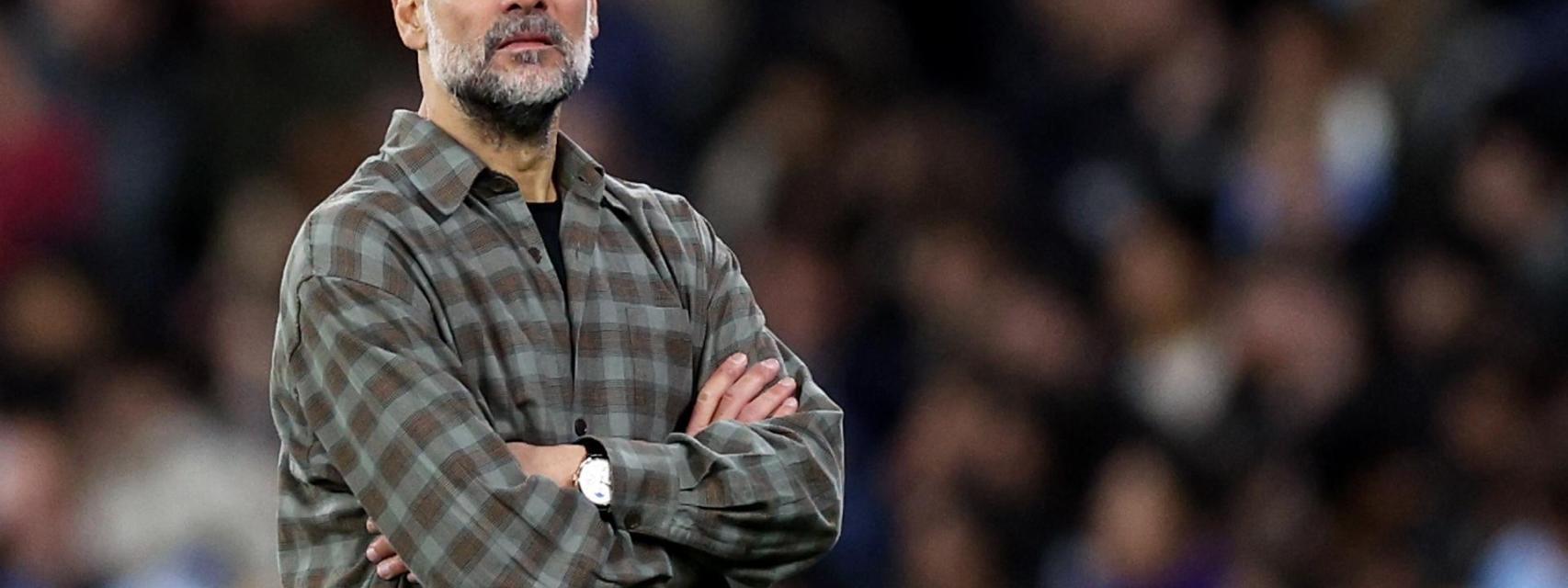 Pep Guardiola, vestido con una camisa de cuadros de la marca Giglio, durante el partido contra el Real Madrid