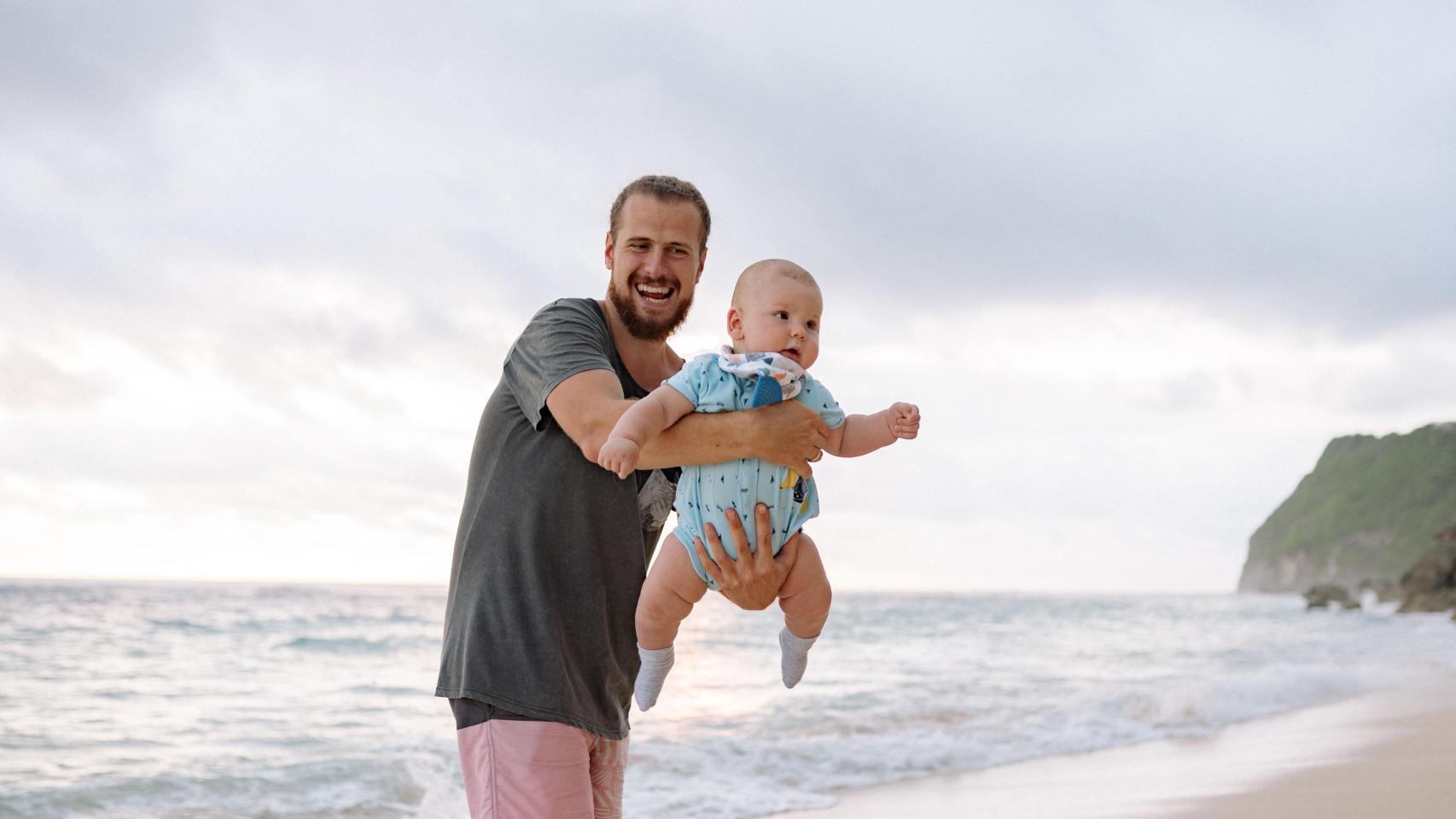Padre e hijo en un día de vacaciones