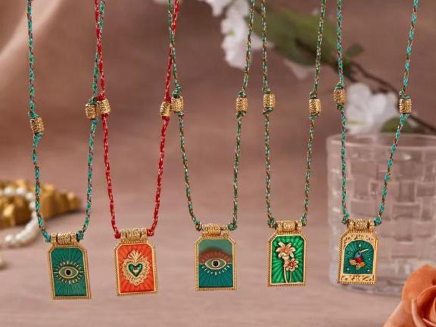 Collares de estilo bohemio, de Temu.