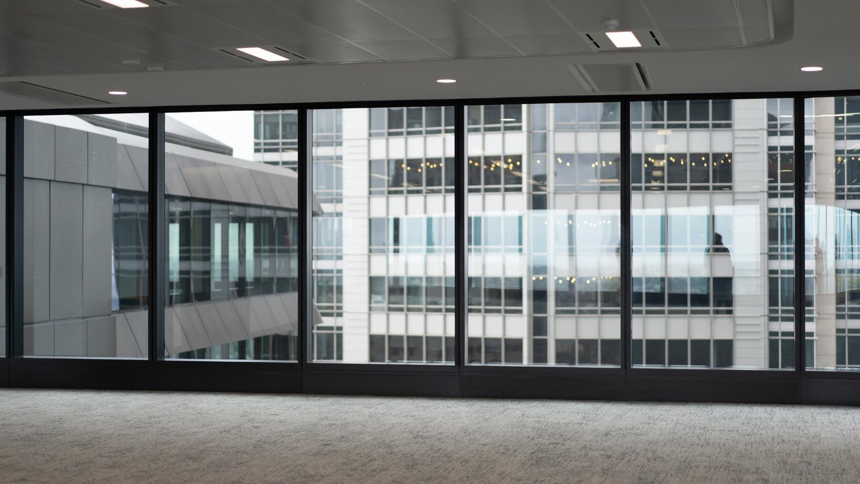 El interior de un edificio.