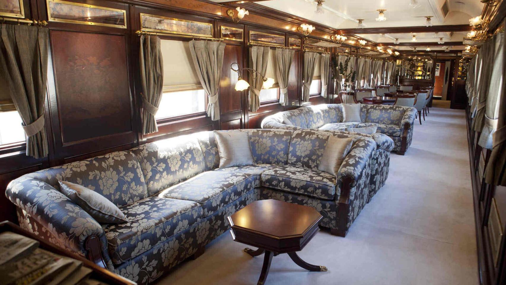 Interior del tren 'Al Ándalus' de Renfe.