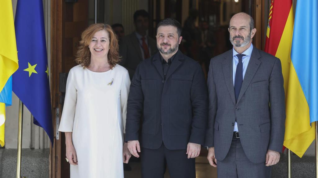 El presidente de Ucrania, Volodímir Zelenski, se reúne con la presidenta del Congreso, Francina Armengol, y el presidente del Senado, Pedro Rollán, este miércoles, en Madrid.