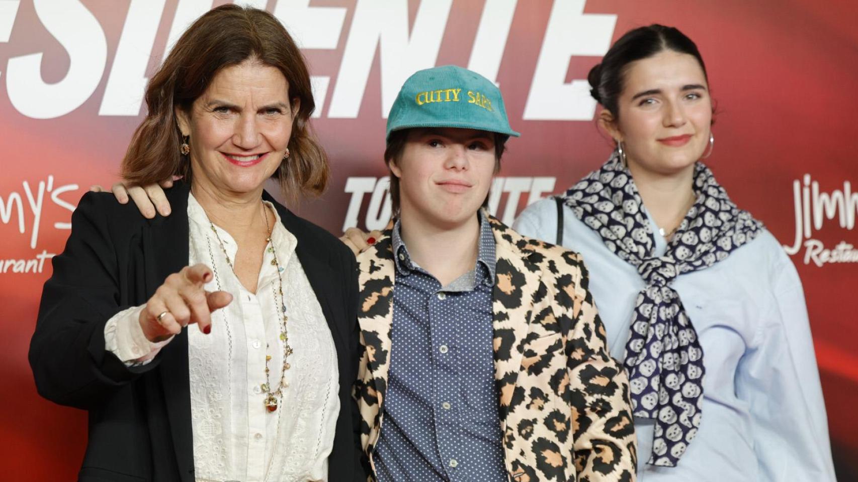 Samantha Vallejo-Nágera, chef, junto a sus hijos