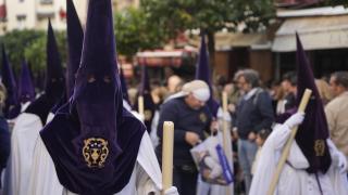 Imagen de nazarenos de Sevilla.