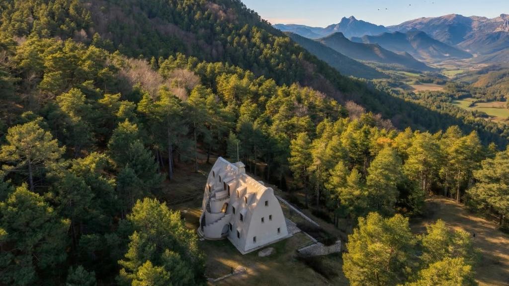 El Chalet del Catllaràs, situado en La Pobla de Lillet (Cataluña).